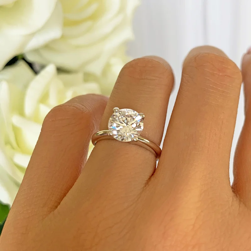 2 ct Classic V Style 4 Prong Solitaire Ring