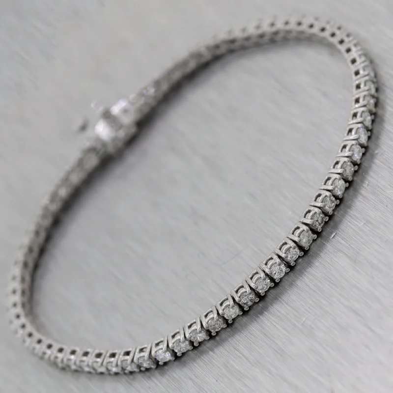 Luxury Jewelry At Unbeatable Discounts Modern 14k White Gold 3.01ctw Diamond Tennis Bracelet